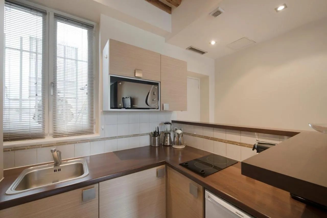 Apartment Habitat Parisien - Marais Sicile